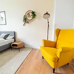 Fullhouse - - Premium A9 Apartment Magdeburg