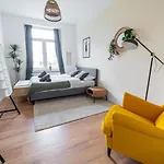 Fullhouse - - Premium A9 Apartment *