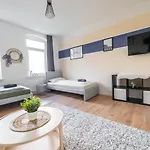 Fullhouse - - Premium A9 Magdeburg
