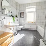 Apartment Fullhouse - - Premium A9 *