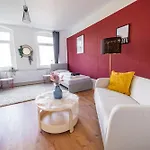 Apartment Fullhouse - - Premium A9 *