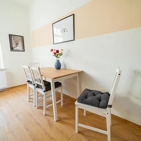Fullhouse - - Premium A9 Magdeburg