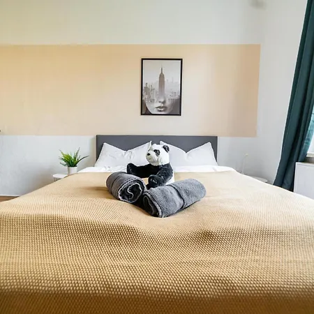 Apartment Fullhouse - - Premium A9