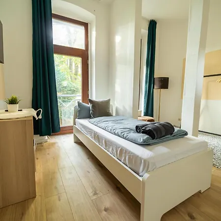 Fullhouse - - Premium A9 Magdeburg