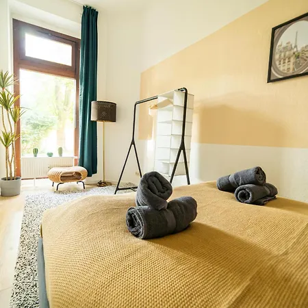 Fullhouse - - Premium A9 Apartment Magdeburg